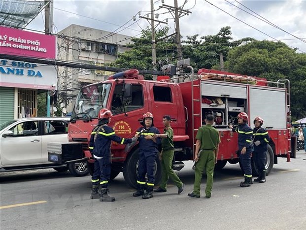 Cứu nạn thành công 7 người trong vụ sập nhà dân tại TP. Hồ Chí Minh Cứu nạn thành công 7 người trong vụ sập nhà dân tại TP. Hồ Chí Minh