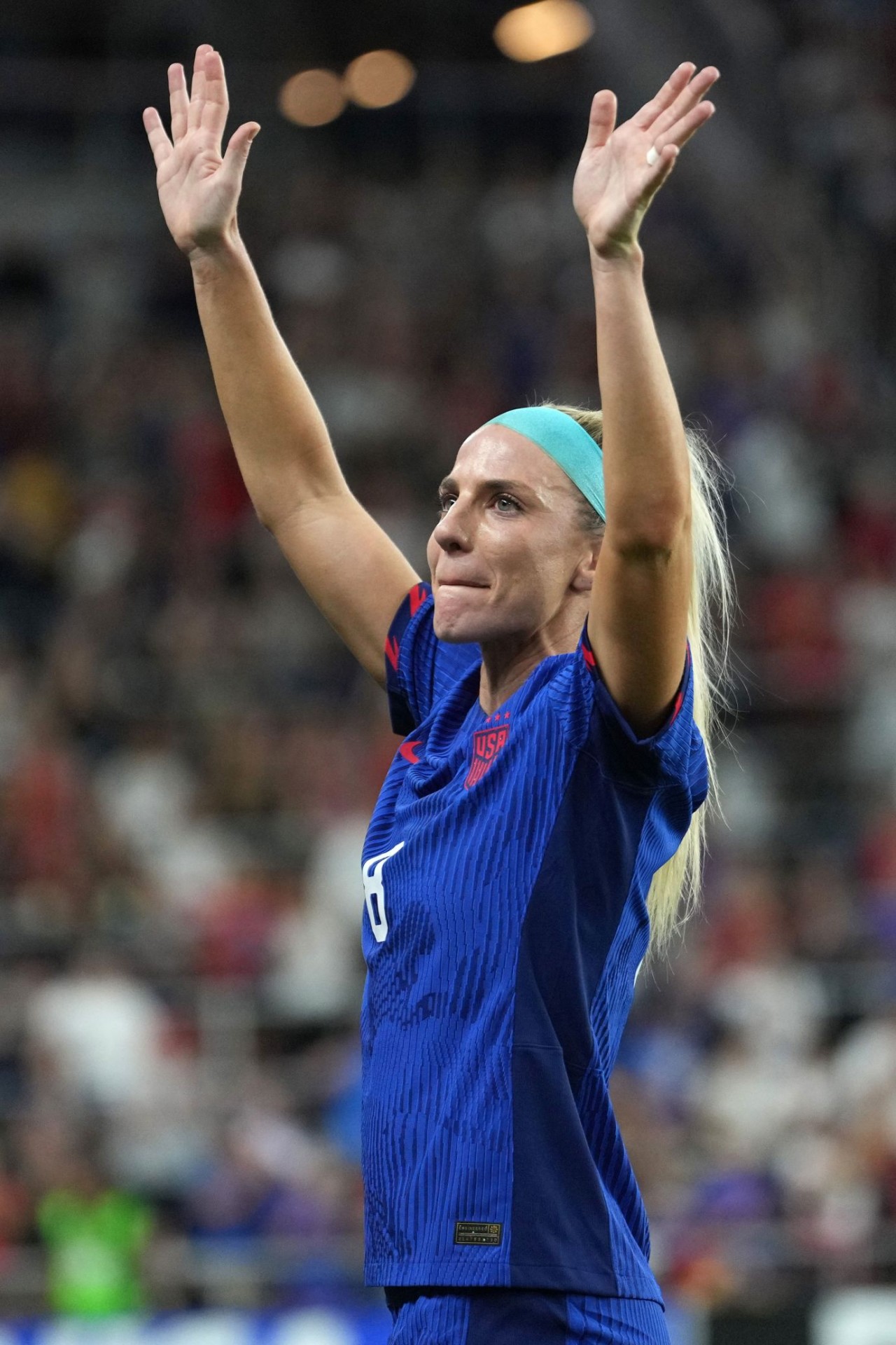 Ảnh ấn tượng (18 24/9): Nga tăng mạnh sản lượng vũ khí, Tướng Ukraine tới thực địa giáp Belarus, Nagorno-Karabakh lại ‘nóng’, Mỹ-Iran trao đổi tù nhân