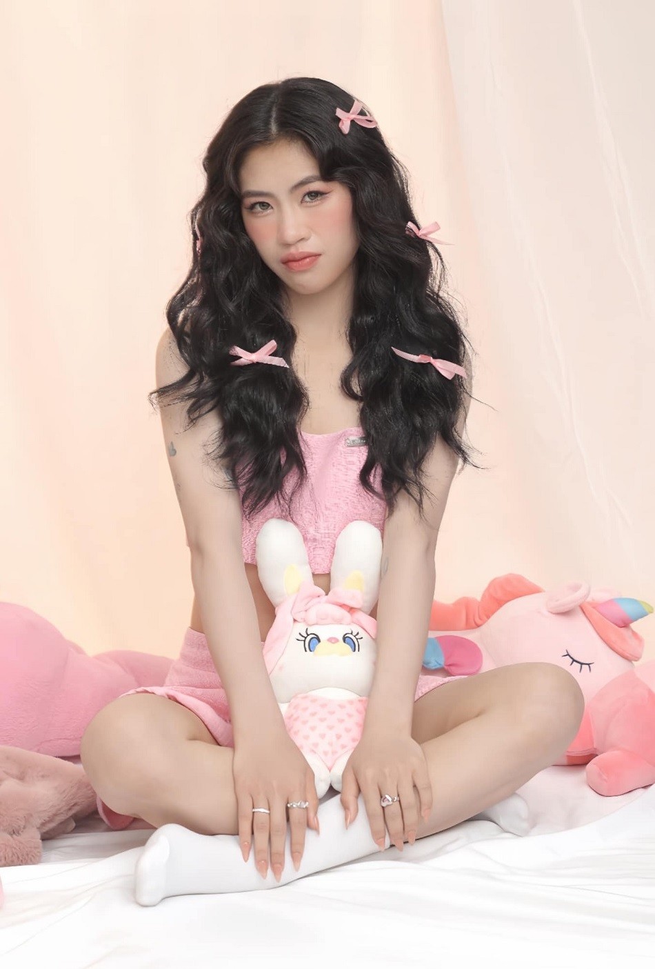 Nữ cầu thủ Thanh Nhã ngọt ngào và đẹp cá tính trong bộ ảnh thời trang mừng tuổi 22