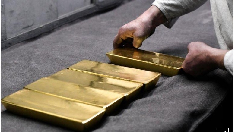 gia vang hom nay 27122023 gia vang trong nuoc minh mot cho tam roi dinh lich su the gioi con tiep tuc lap dinh moi