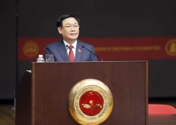 Bài phát biểu của Chủ tịch Quốc hội Vương Đình Huệ tại Đại học Kinh tế quốc tế và quốc gia Sofia