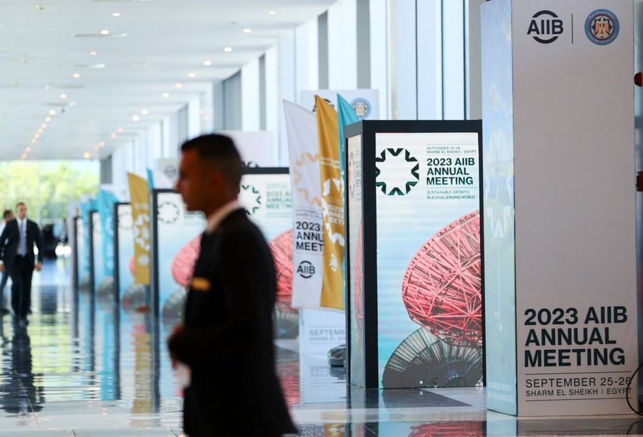 Cuộc họp thường niên lần thứ 8 của Hội đồng Thống đốc Ngân hàng Đầu tư cơ sở hạ tầng châu Á (AIIB) tại Sharm El-Sheikh, Ai Cập từ ngày 25-25/9/2023. (Nguồn: Tân Hoa xã) Cuộc họp thường niên lần thứ 8 của Hội đồng Thống đốc Ngân hàng Đầu tư cơ sở hạ tầng châu Á (AIIB) tại Sharm El-Sheikh, Ai Cập từ ngày 25-25/9/2023. (Nguồn: Tân Hoa xã)