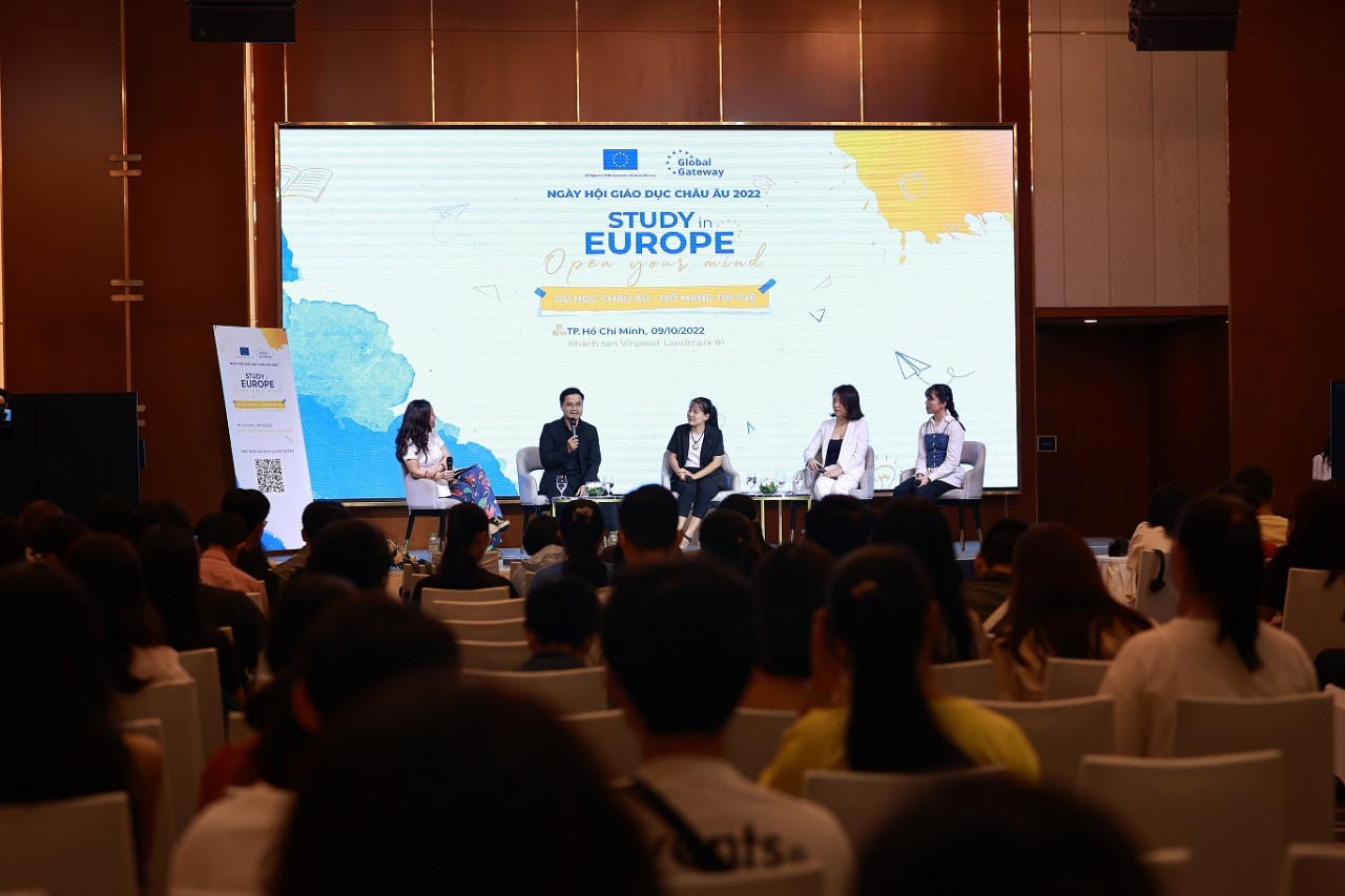 16 quốc gia thành viên EU góp mặt tại Ngày hội Giáo dục châu Âu 2023 16 quốc gia thành viên EU góp mặt tại Ngày hội Giáo dục châu Âu 2023
