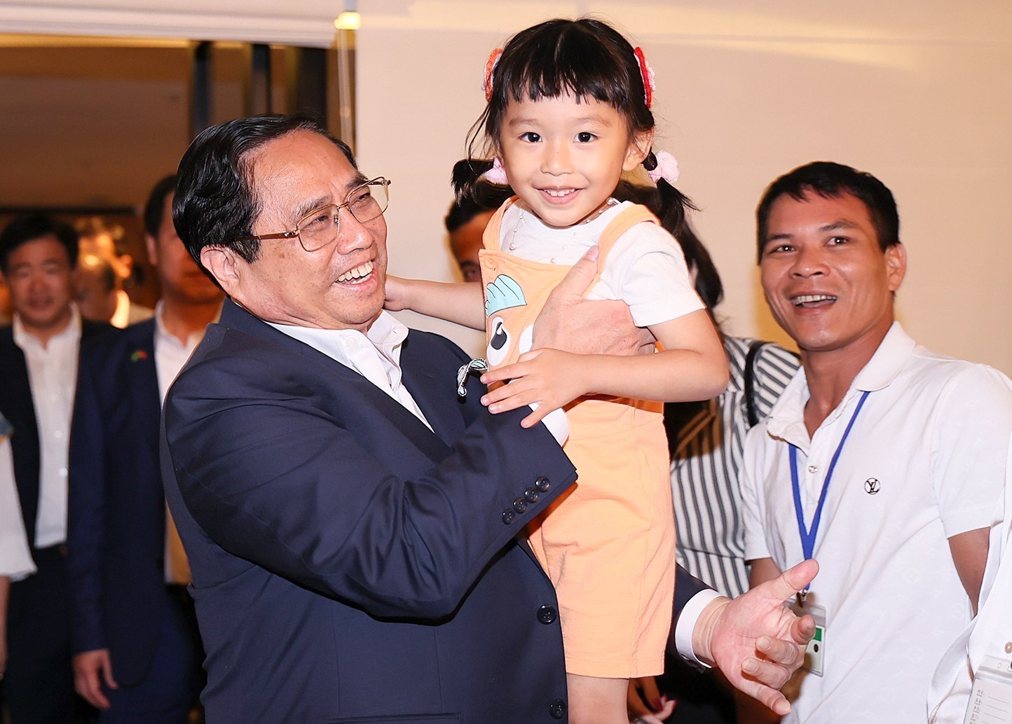 Mang lòng tin, sự chân thành và tình đoàn kết đến nửa bên kia bán cầu