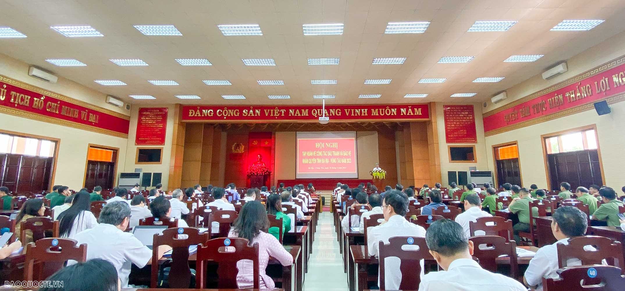 Bà Rịa- Vũng Tàu tổ chức tập huấn cho cán bộ về công tác nhân quyền Bà Rịa- Vũng Tàu tổ chức tập huấn cho cán bộ về công tác nhân quyền