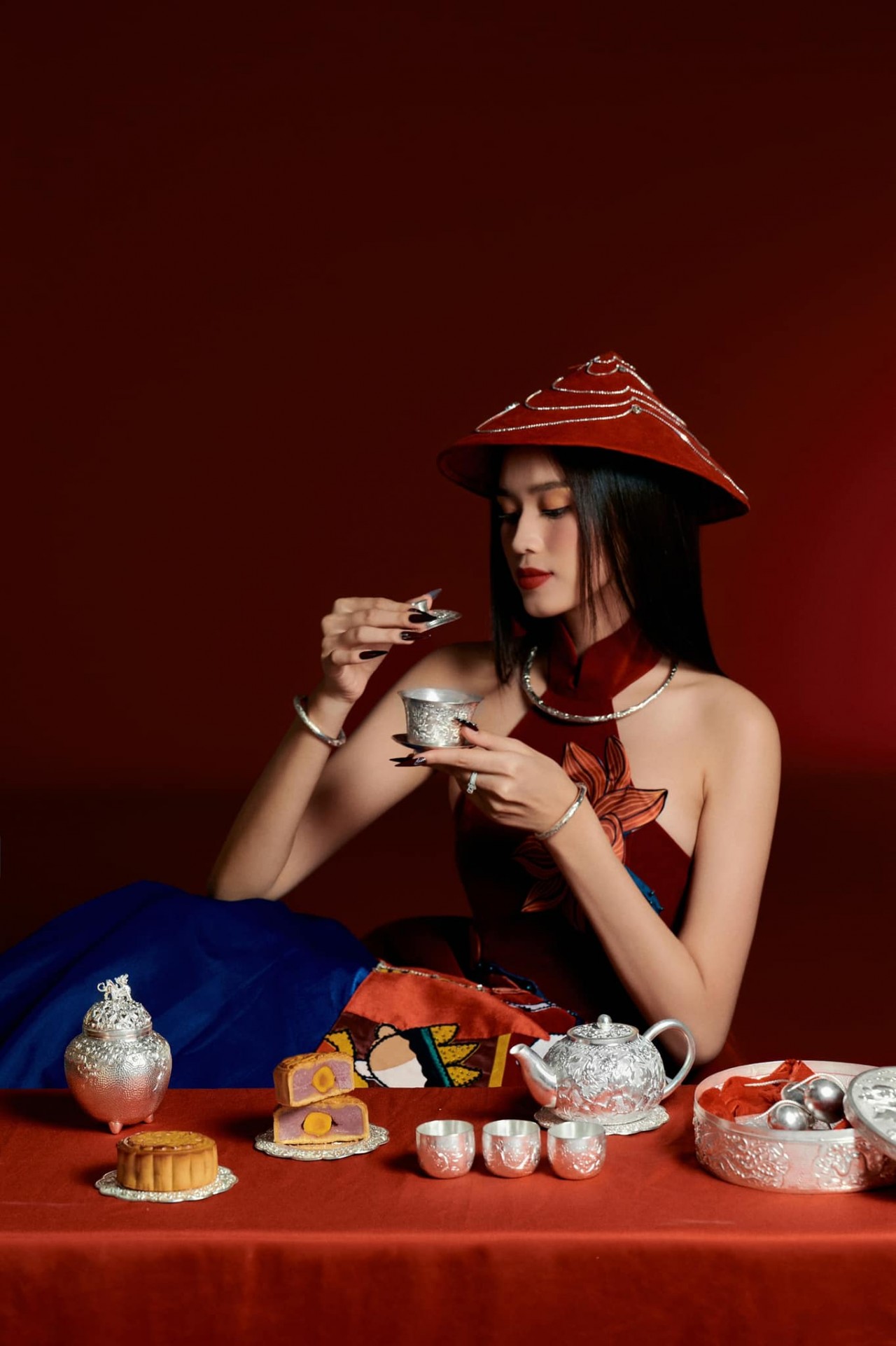 Hoa hậu Đỗ Thị Hà khoe nhan sắc 'cực phẩm' Hoa hậu Đỗ Thị Hà khoe nhan sắc 'cực phẩm'