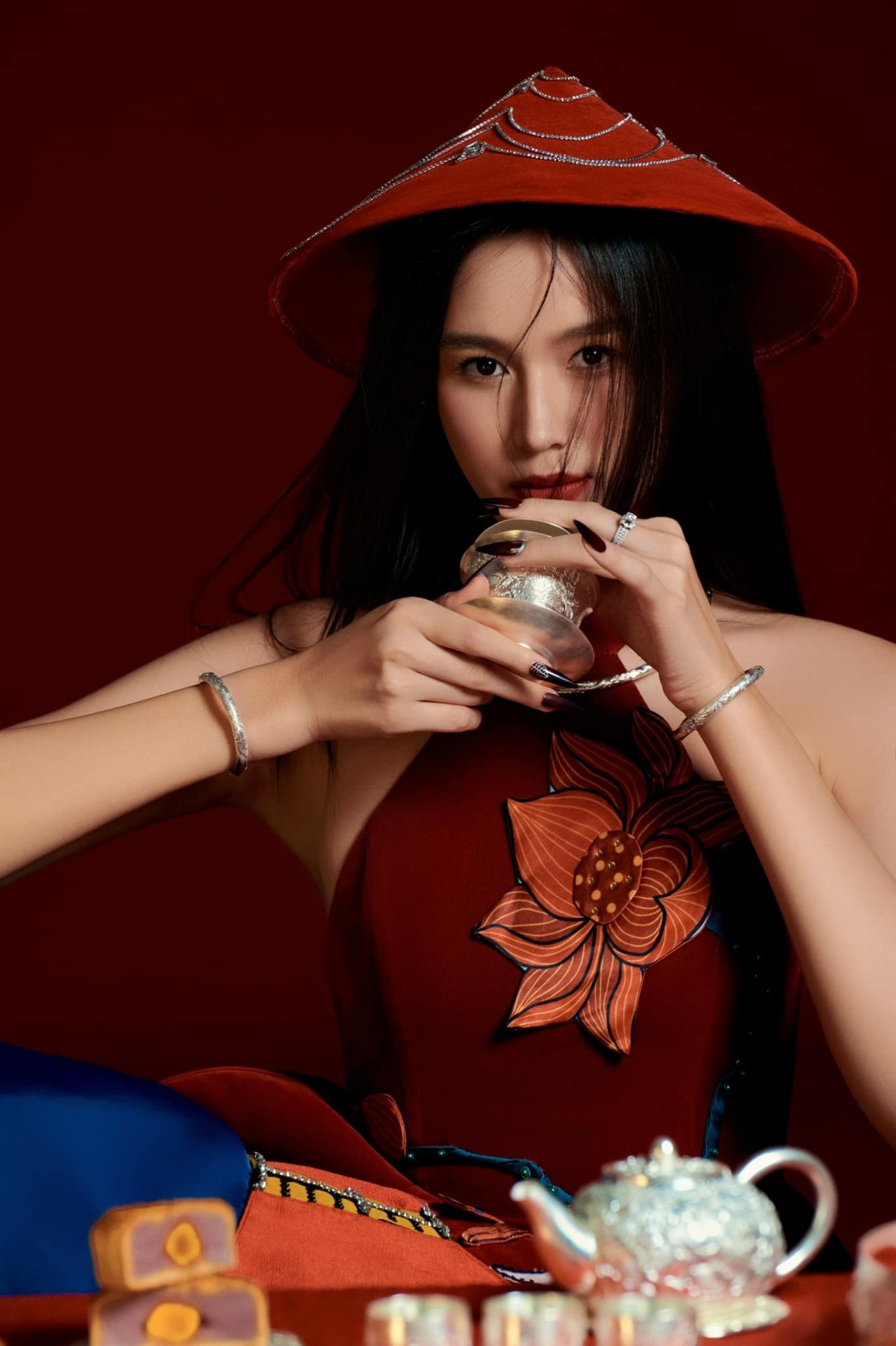 Hoa hậu Đỗ Thị Hà khoe nhan sắc 'cực phẩm' Hoa hậu Đỗ Thị Hà khoe nhan sắc 'cực phẩm'