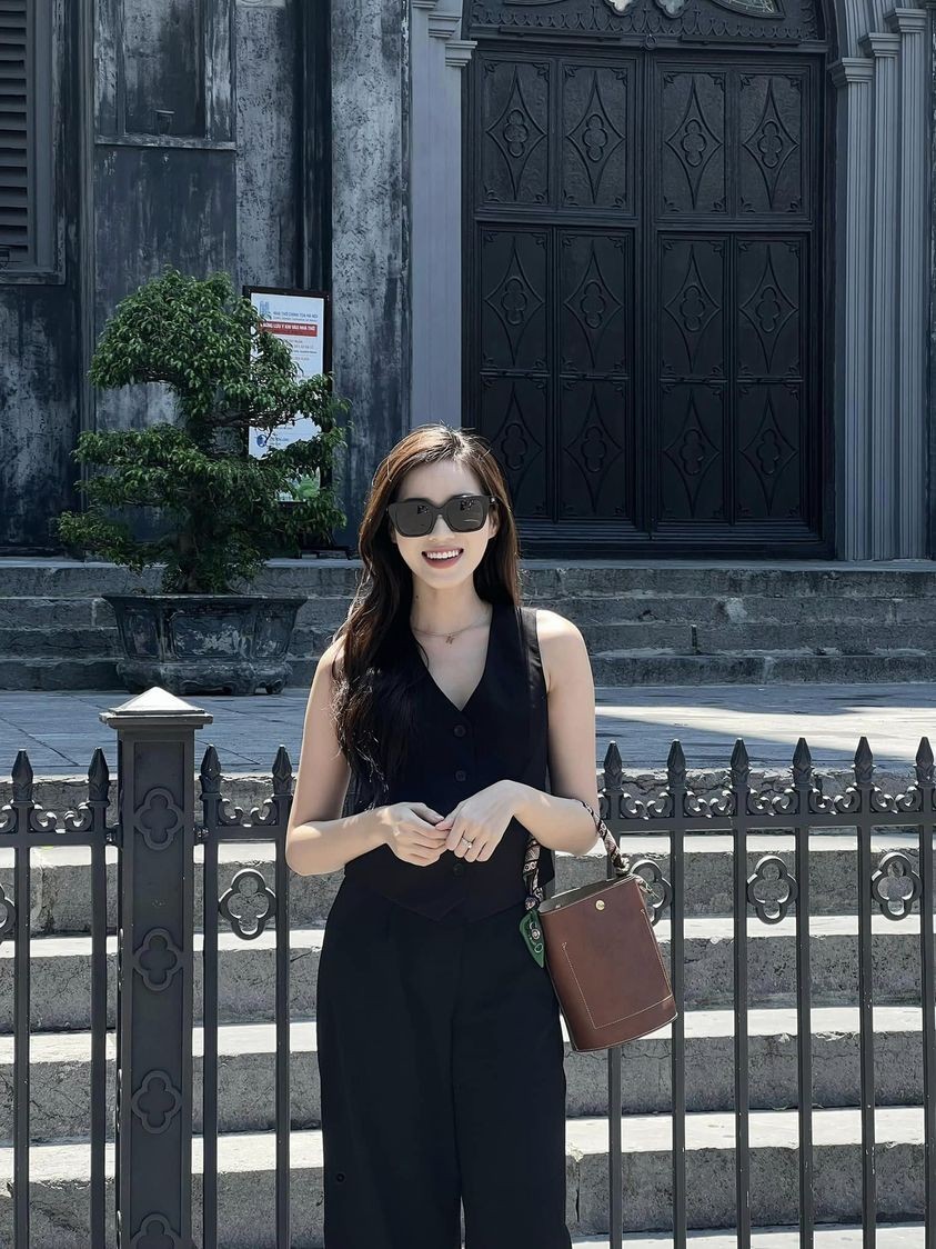 Hoa hậu Đỗ Thị Hà khoe nhan sắc 'cực phẩm' Hoa hậu Đỗ Thị Hà khoe nhan sắc 'cực phẩm'