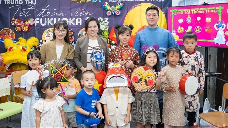 Tết Trung thu đoàn viên, ấm cúng của trẻ em người Việt ở Fukuoka, Nhật Bản