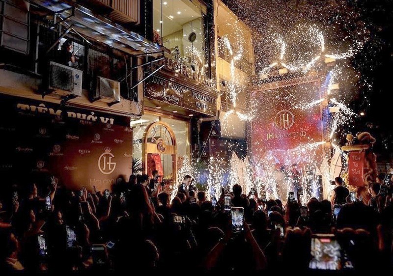 Mãn nhãn với lễ ra mắt GRAND OPENING của Hương Giang Interfa Group