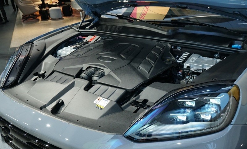 Cận cảnh Porsche Cayenne S Coupe 2024 vừa ra mắt tại Việt Nam