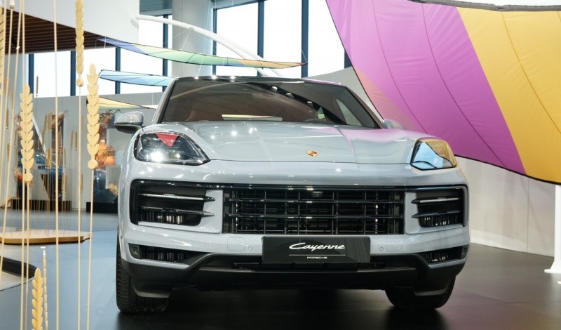 Cận cảnh Porsche Cayenne S Coupe 2024 vừa ra mắt tại Việt Nam