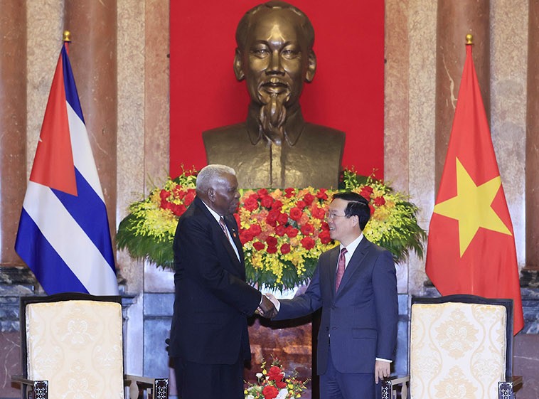 Chủ tịch nước Võ Văn Thưởng tiếp Chủ tịch Quốc hội Cuba Esteban Lazo Hernandez tại Phủ Chủ tịch, ngày 25/9.