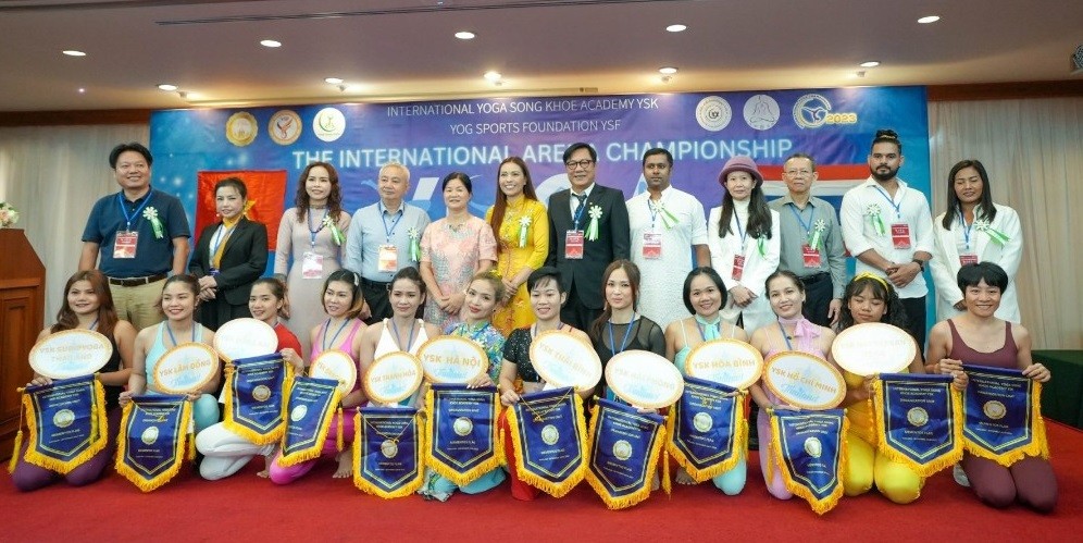 120 vận động viên tham dự Giải vô địch đấu trường Yoga Asana và Flow Yoga Quốc tế 2023