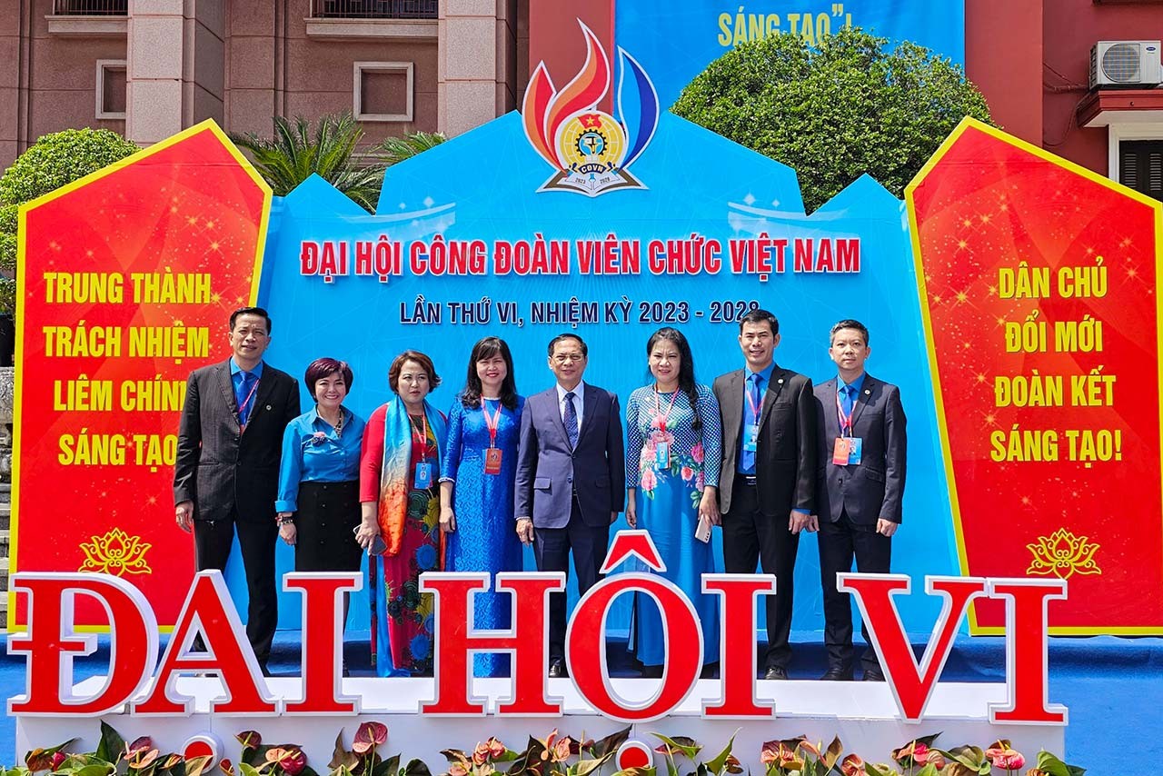 Đại hội Công đoàn Viên chức Việt Nam lần thứ VI thành công tốt đẹp Đại hội Công đoàn Viên chức Việt Nam lần thứ VI thành công tốt đẹp