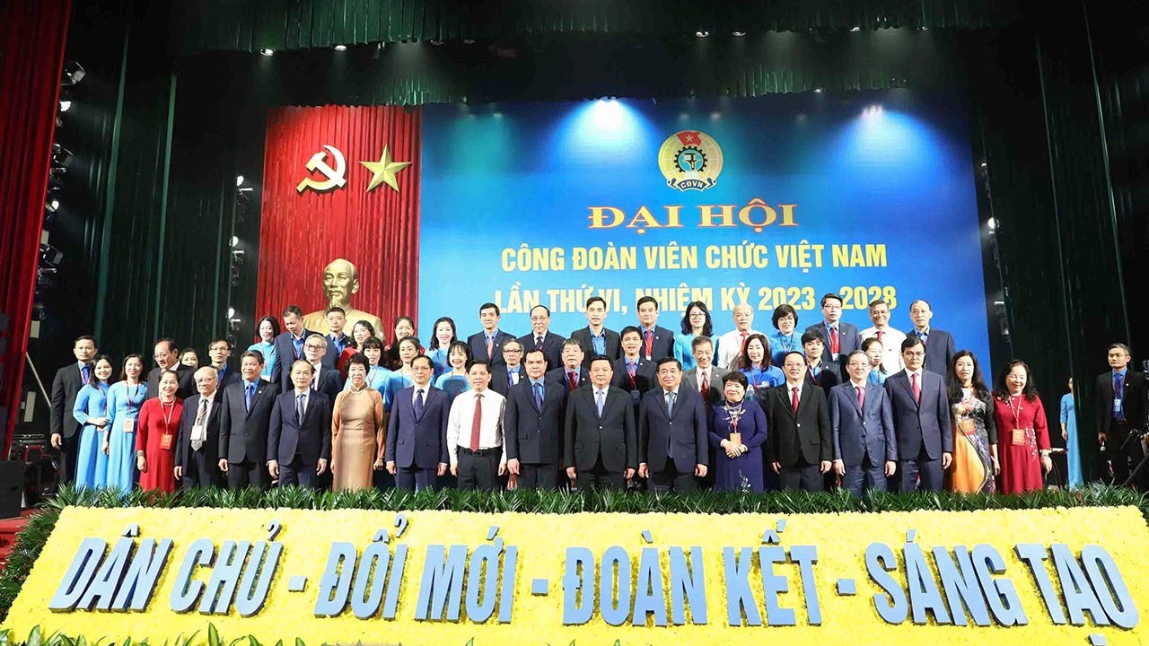 Đại hội Công đoàn Viên chức Việt Nam lần thứ VI thành công tốt đẹp Đại hội Công đoàn Viên chức Việt Nam lần thứ VI thành công tốt đẹp