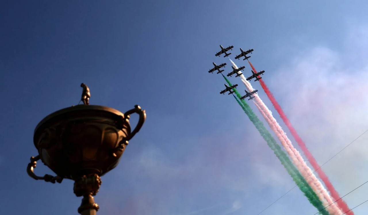 Ảnh ấn tượng (25/9-1/10): Tròn 1 năm Nga sáp nhập 4 vùng lãnh thổ; Ukraine bắn pháo tự hành ‘hoa cẩm chướng’; ông Biden có hành động lịch sử