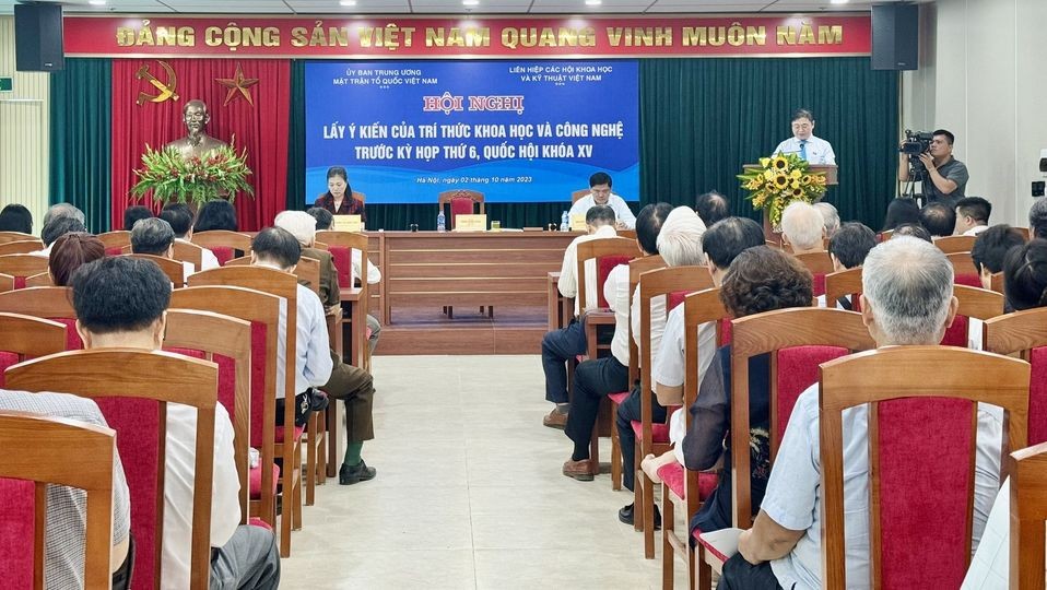 Tin tưởng và giao việc cho trí thức Tin tưởng và giao việc cho trí thức