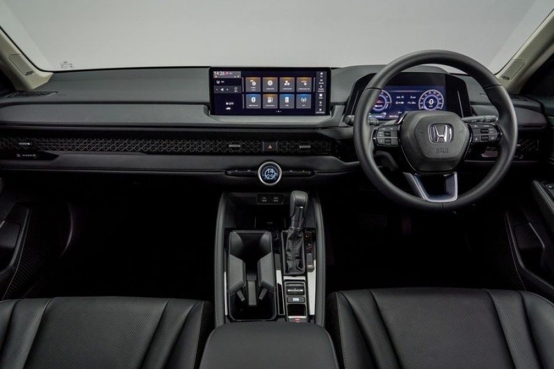 Cận cảnh Honda Accord 2024 vừa ra mắt tại Thái Lan, giá trên 1 tỷ đồng