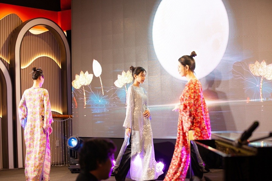 'Câu chuyện tình yêu Việt-Nhật' được kể xúc động tại TP. Đà Nẵng 'Câu chuyện tình yêu Việt-Nhật' được kể xúc động tại TP. Đà Nẵng