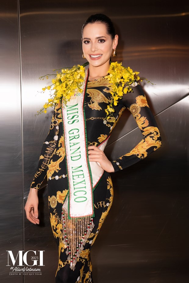 Miss Grand International 2023: Những thí sinh đầu tiên đặt chân đến Hà Nội Miss Grand International 2023: Những thí sinh đầu tiên đặt chân đến Hà Nội
