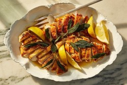 Bốn thực phẩm giàu protein có thể giúp tăng cơ, giảm mỡ thừa