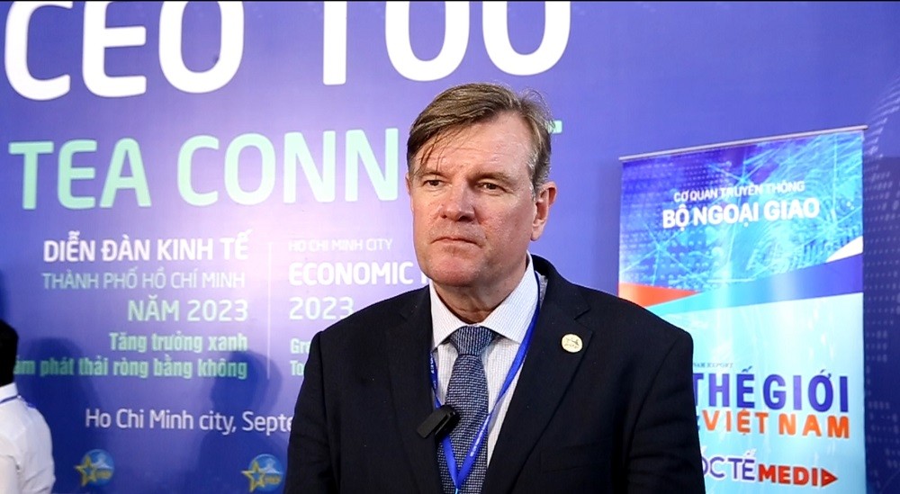 (10.04) Ông Klaus Tyrkko, Tổ chức Phát triển Công nghiệp Liên hợp quốc (UNIDO), cho biết Liên hợp quốc sẵn sàng giúp đỡ Việt Nam và TP. Hồ Chí Minh trong tích hợp các khu công nghiệp với cộng đồng. (Ảnh: Bến Thành)