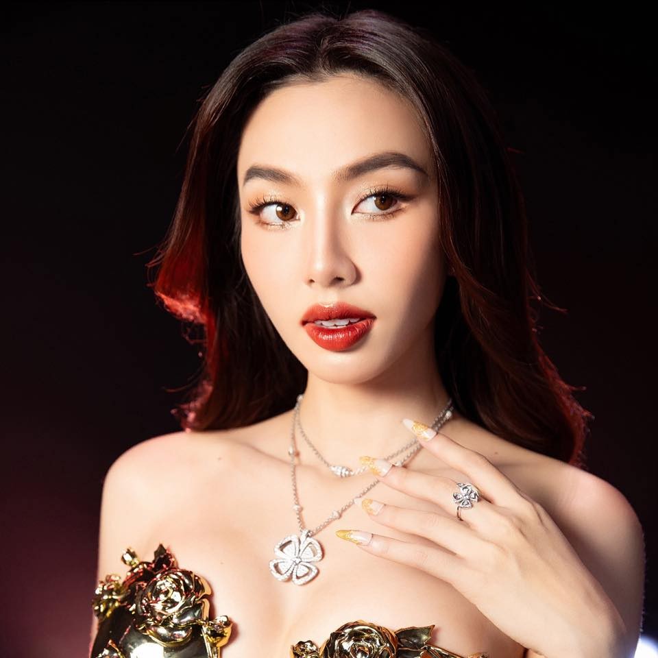 Hoa hậu Nguyễn Thúc Thùy Tiên