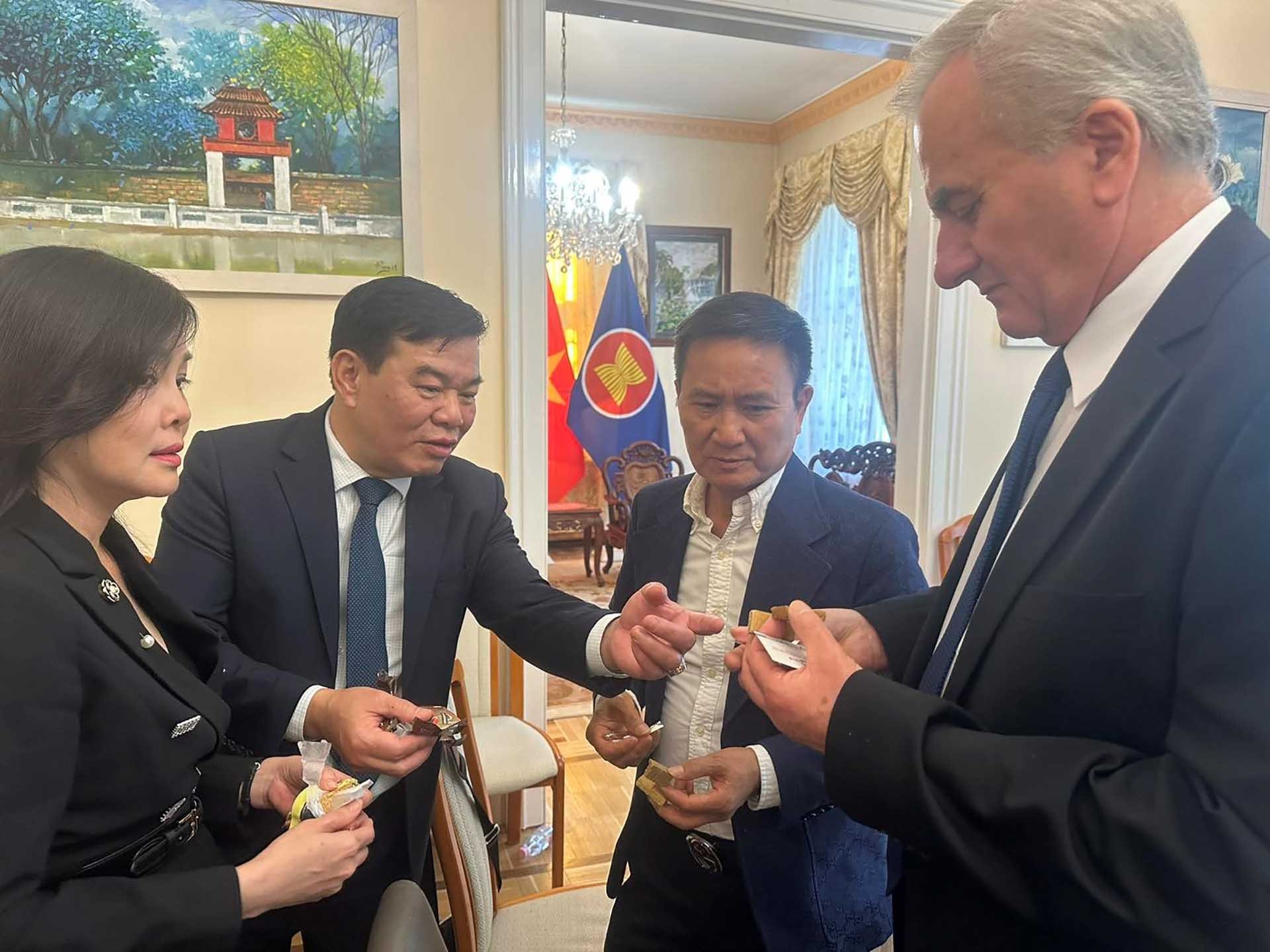 Diễn đàn doanh nghiệp Việt kiều châu Âu lần thứ 12: Hoạt động thường niên lớn nhất của cộng đồng các doanh nhân Việt Nam tại châu Âu Diễn đàn doanh nghiệp Việt kiều châu Âu lần thứ 12: Hoạt động thường niên lớn nhất của cộng đồng các doanh nhân Việt Nam tại châu Âu