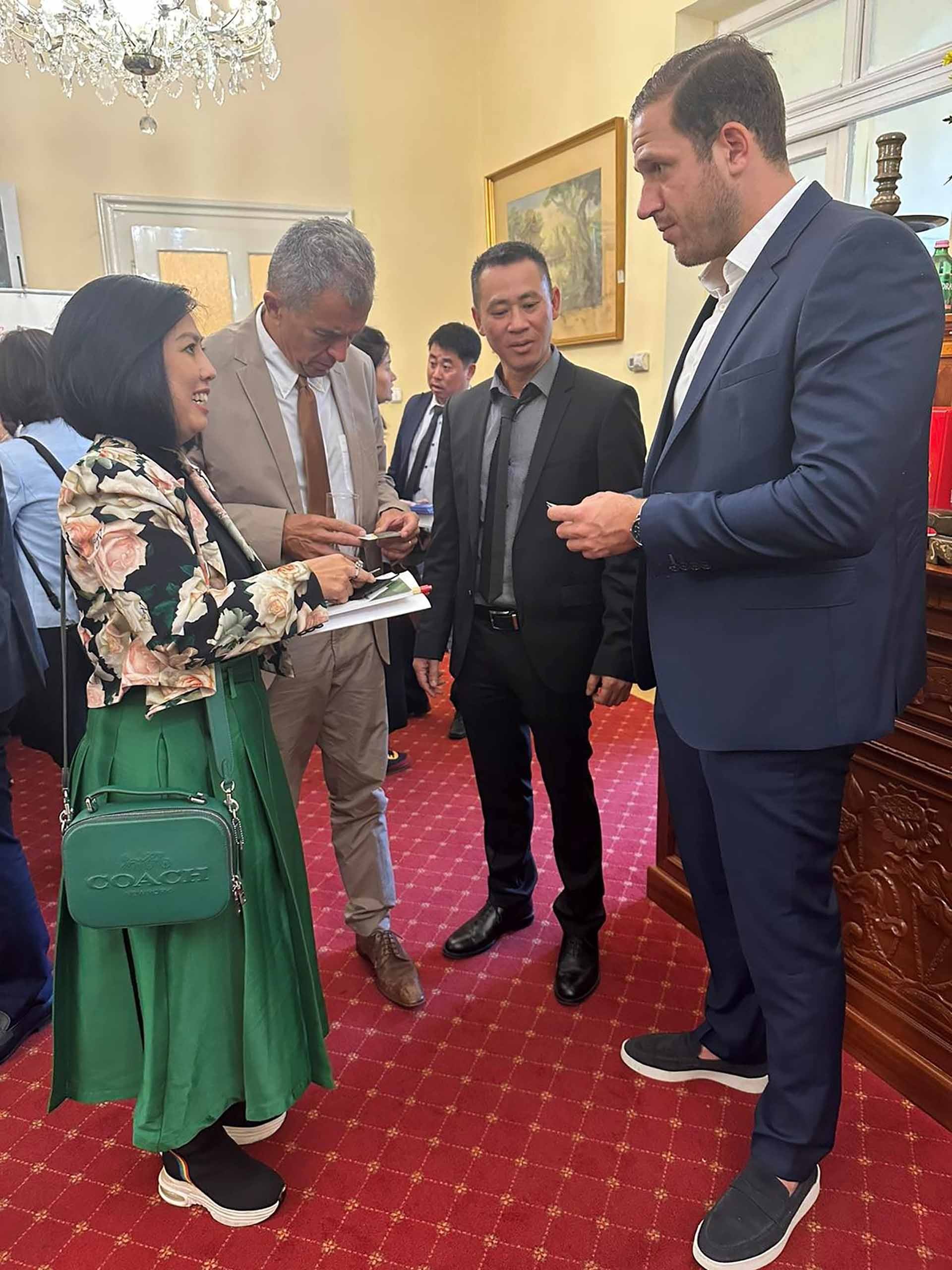 Diễn đàn doanh nghiệp Việt kiều châu Âu lần thứ 12: Hoạt động thường niên lớn nhất của cộng đồng các doanh nhân Việt Nam tại châu Âu Diễn đàn doanh nghiệp Việt kiều châu Âu lần thứ 12: Hoạt động thường niên lớn nhất của cộng đồng các doanh nhân Việt Nam tại châu Âu