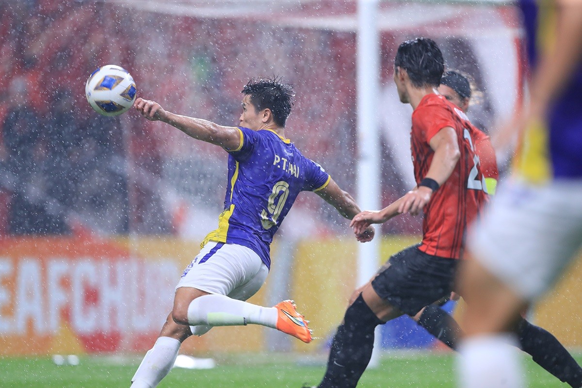 Đội quân của HLV Bandovic tạo ra 1 số cơ hội ở cuối mỗi hiệp nhưng không tận dụng được. 