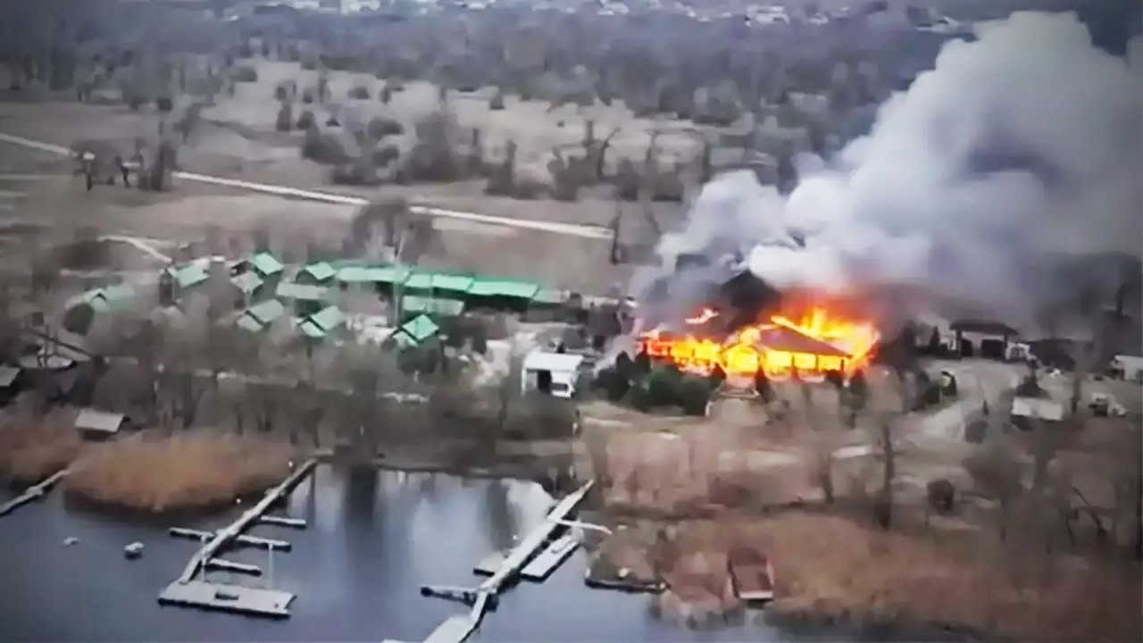 Tình hình Ukraine: Nga kiểm soát ‘tuyệt đối’ các đảo ở cửa sông Dnipro, dự trữ ngân sách EU bị vắt kiệt, Tổng thống Zelensky đến Tây Ban Nha
