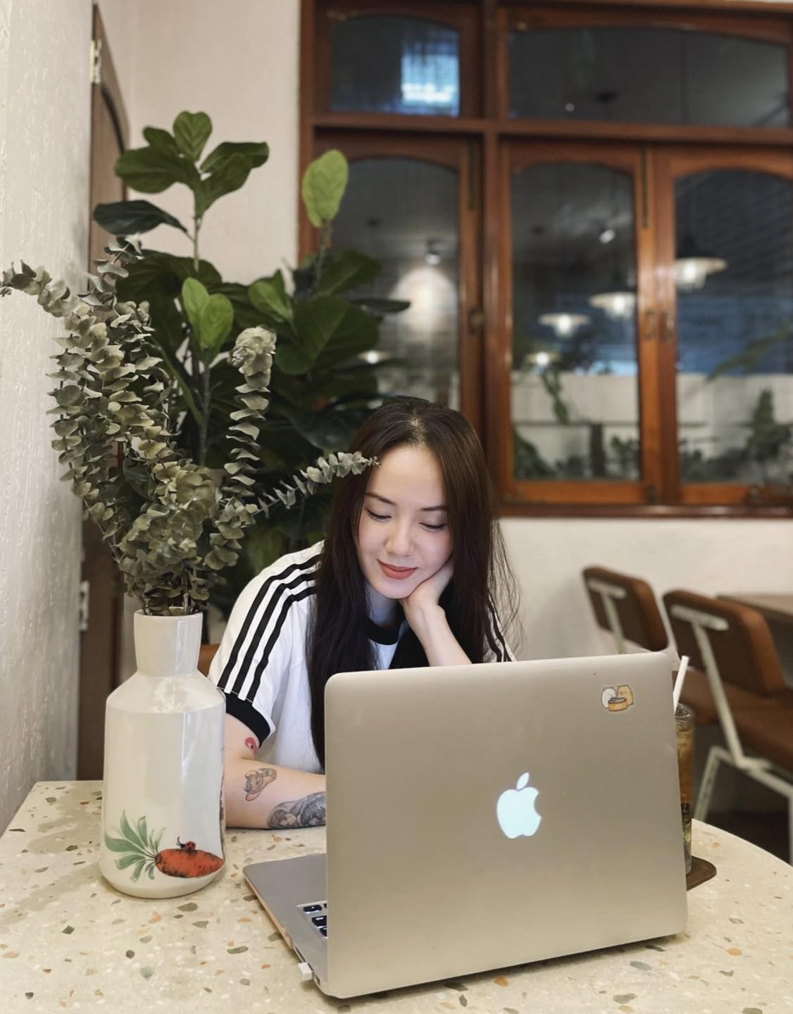 Phương Linh khoe nhan sắc đẹp kiêu sa, cuộc sống của nữ ca sĩ kín tiếng bậc nhất showbiz Việt thế nào?