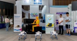 Những chú robot bốn chân tại ASIAD 19 có gì đặc biệt?