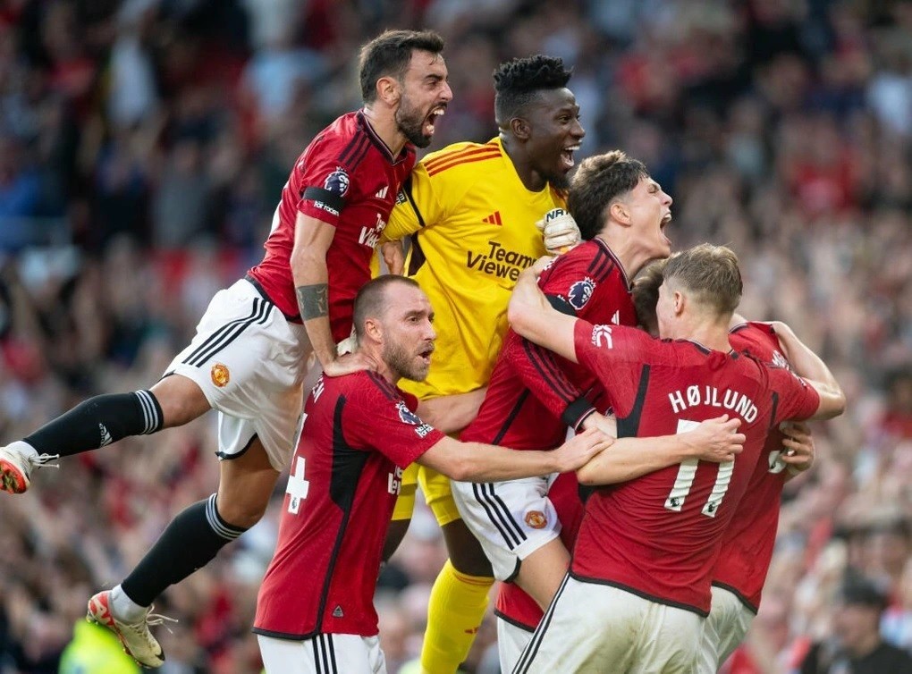 Niềm vui vỡ òa của Man Utd khi thắng trận đầy bất ngờ (Nguồn: Getty). Niềm vui vỡ òa của Man Utd khi thắng trận đầy bất ngờ (Nguồn: Getty).