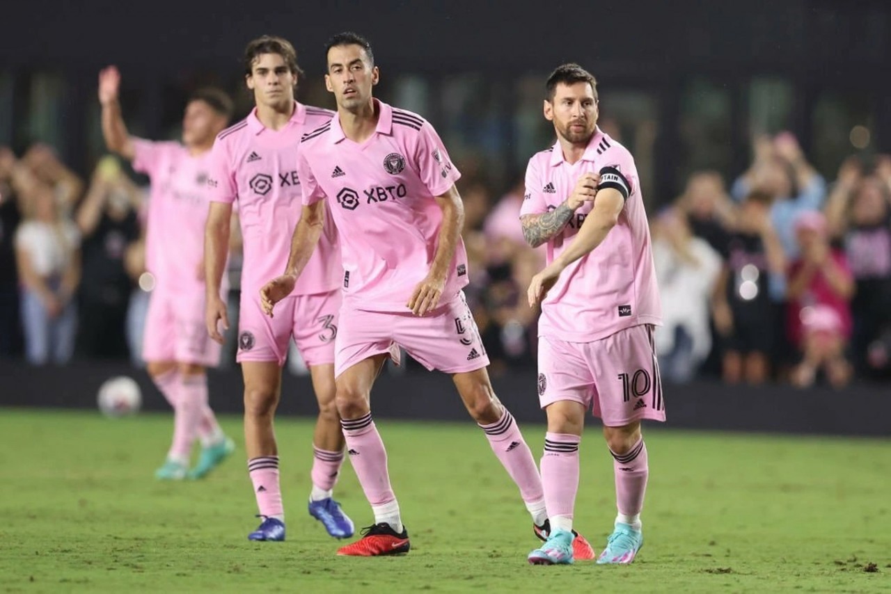 Lionel Messi ra sân, bất lực nhìn Inter Miami thất bại Lionel Messi ra sân, bất lực nhìn Inter Miami thất bại