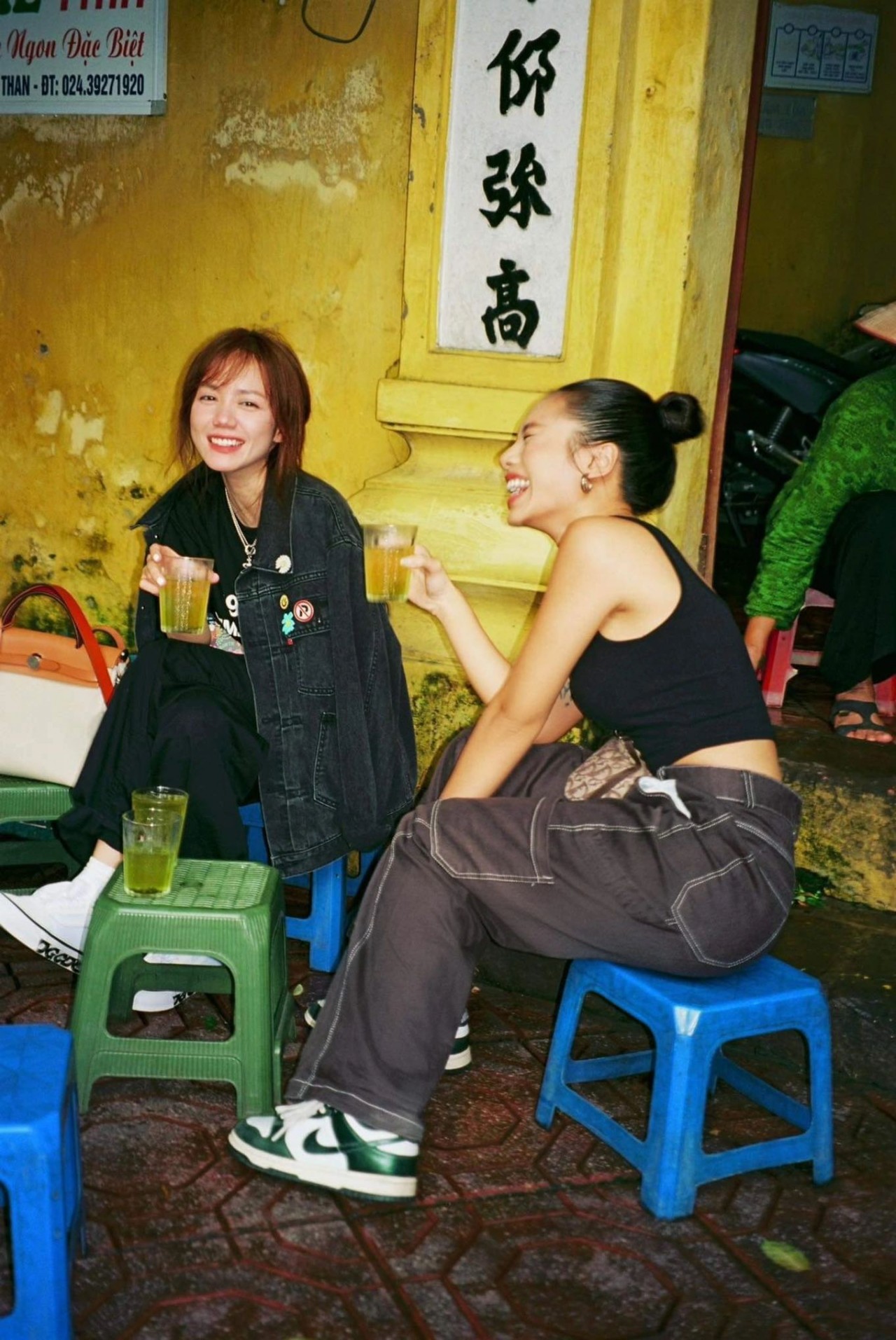 Vũ Thảo My có mối quan hệ thân thiết với Phương Ly (Ảnh: Facebook nhân vật)