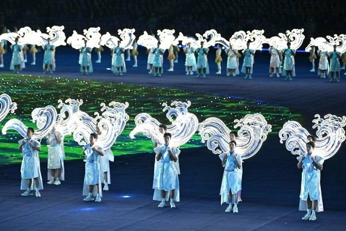 Bế mạc Asiad 19: Sân khấu của những màn trình diễn đặc sắc