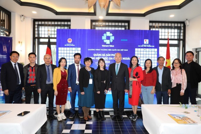 Quảng bá chương trình và sản phẩm Thương hiệu Quốc gia Việt Nam tại Đức Quảng bá chương trình và sản phẩm Thương hiệu Quốc gia Việt Nam tại Đức