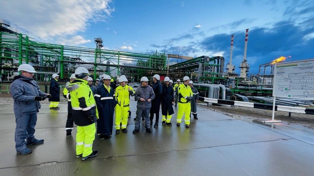 PetroVietnam tiếp tục dẫn đầu khối doanh nghiệp nhà nước với 2,9 tỷ USD thu hồi từ các dự án đầu tư nước ngoài PetroVietnam tiếp tục dẫn đầu khối doanh nghiệp nhà nước với 2,9 tỷ USD thu hồi từ các dự án đầu tư nước ngoài