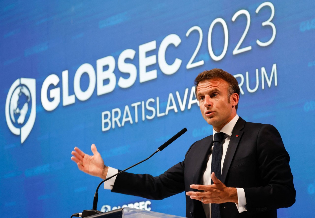 (10.10) Tổng thống Pháp Emmanuel Macron phát biểu tại Diễn đàn an ninh khu vực GlobSec ở Bratislava, Slovakia ngày 31/5/2023. (Nguồn: AFP/Getty Images) (10.10) Tổng thống Pháp Emmanuel Macron phát biểu tại Diễn đàn an ninh khu vực GlobSec ở Bratislava, Slovakia ngày 31/5/2023. (Nguồn: AFP/Getty Images)