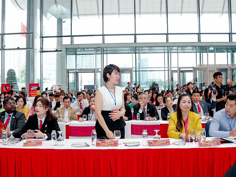 Bà Ngô Ngọc Mai – TGĐ EVER Việt Nam tham dự Đại hội.