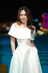 Ca sĩ Mỹ Tâm và phong cách nhẹ nhàng, nữ tính, tự nhiên khi tham gia các chương trình giải trí