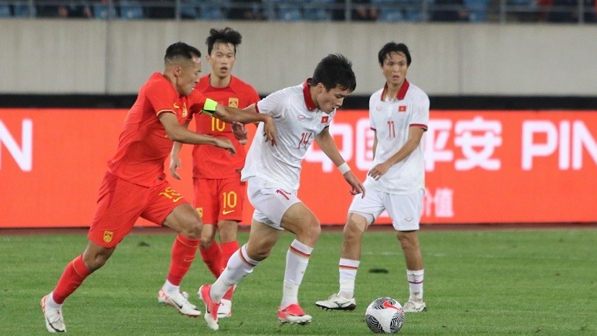 xep hang fifa doi tuyen viet nam giu nguyen vi tri 95 sau tran thua doi tuyen trung quoc