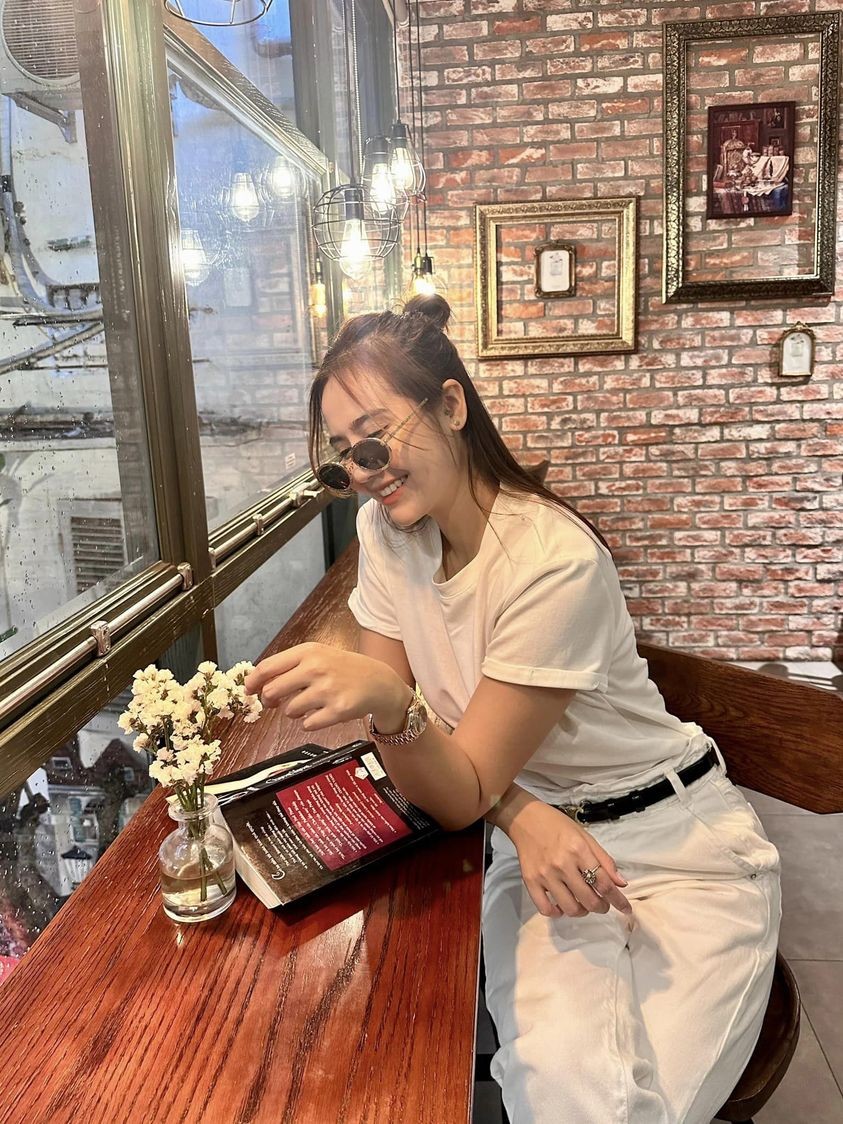 Gu thời trang đời thường năng động của diễn viên Phan Minh Huyền Gu thời trang đời thường năng động của diễn viên Phan Minh Huyền