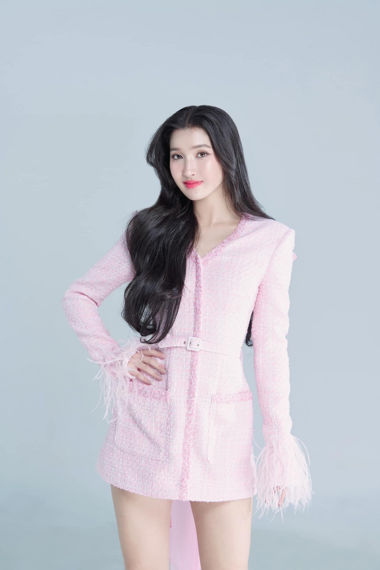 Á hậu Phương Nhi