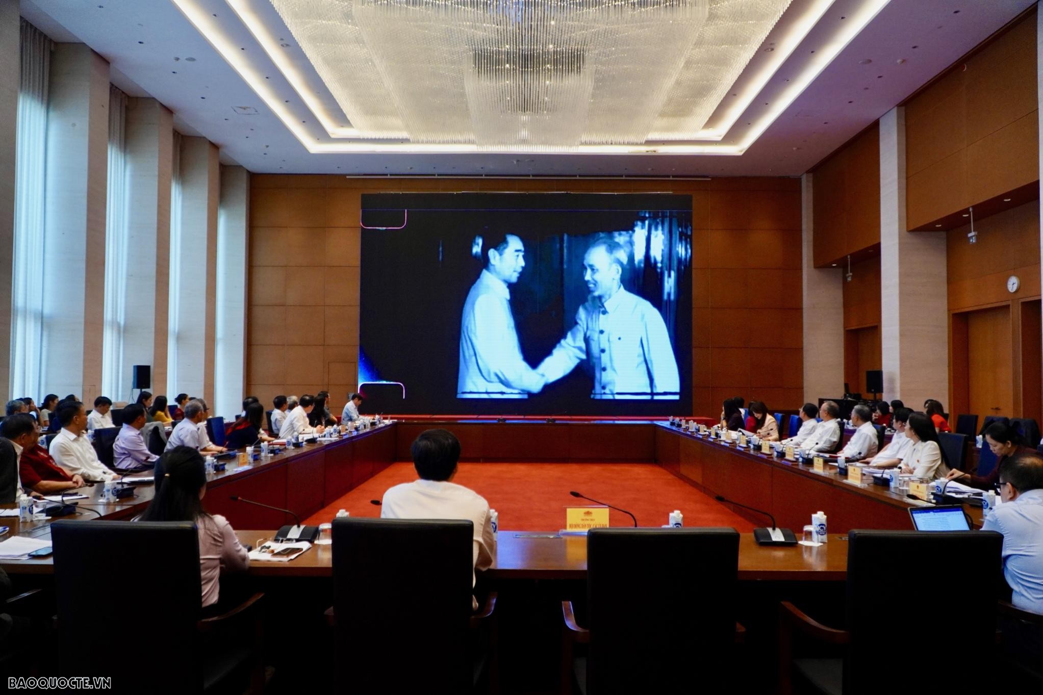 Tháo gỡ điểm nghẽn về cơ chế, chính sách, bảo đảm chế độ đối với cán bộ công tác tại Cơ quan đại diện Việt Nam ở nước ngoài