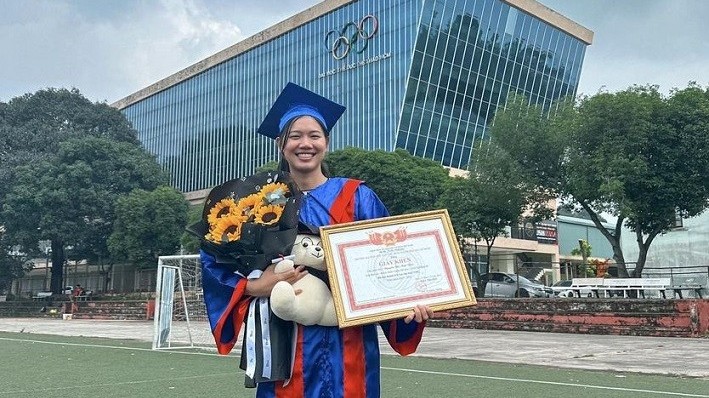 Kình ngư Ánh Viên tốt nghiệp đại học loại giỏi khoa Huấn luyện thể thao