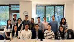 Đại sứ Đặng Hoàng Giang gặp gỡ Hội Thanh niên sinh viên Việt Nam tại New York