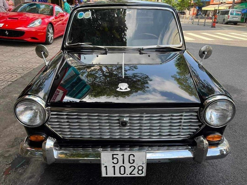 Cận cảnh xế cổ BMC ADO16 hơn 61 năm tuổi tại Việt Nam